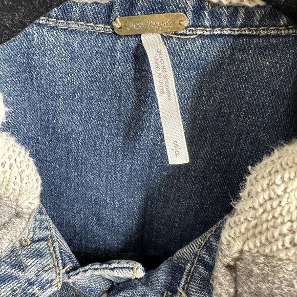 Free People Distressed Jean Jacket Hooded Fabric Sleeves Women's Size S - Picture 4 of 7